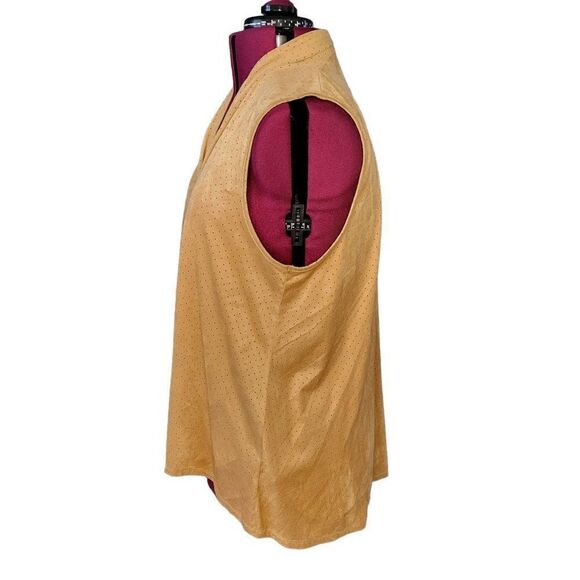 Espresso Faux Suede Shrug Vest (Size 2X) - Picture 3 of 7